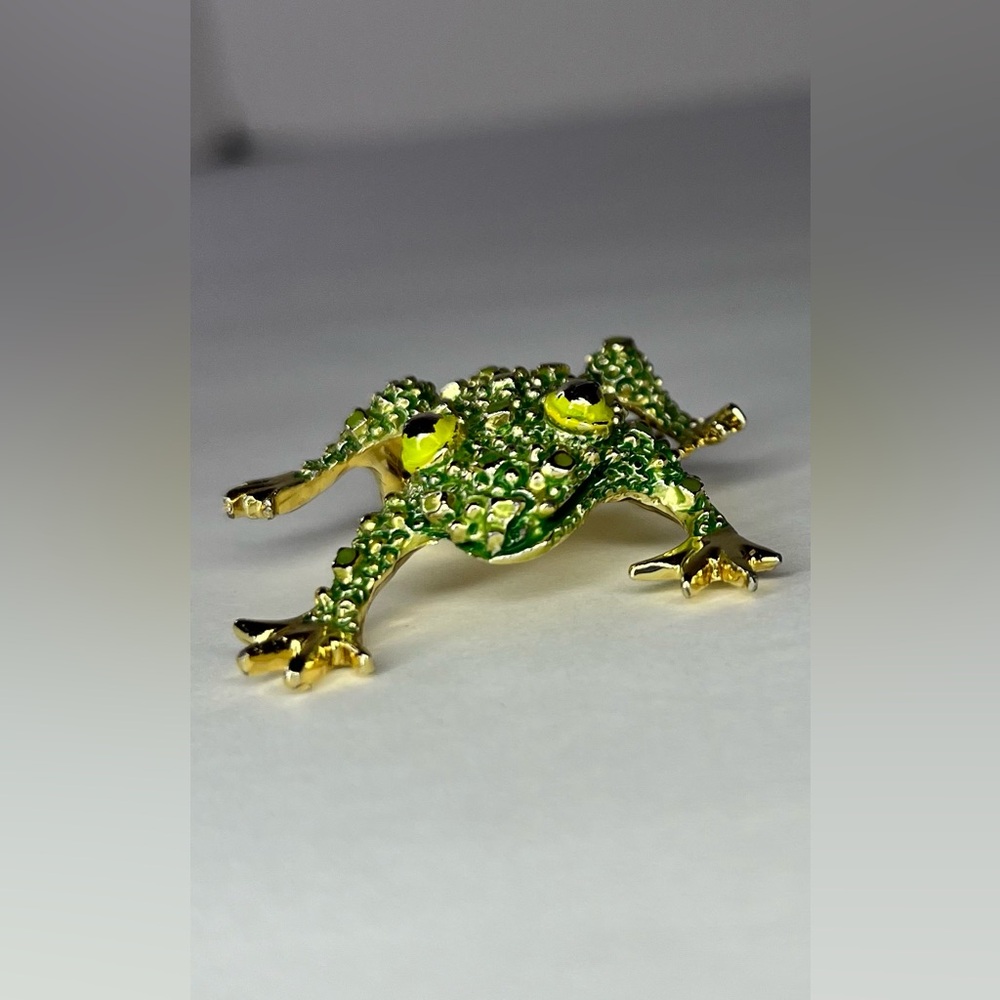 GERRY'S Green Bumpy Texture Fat Frog Shiny Gold Tone Brooch Pin Vintage